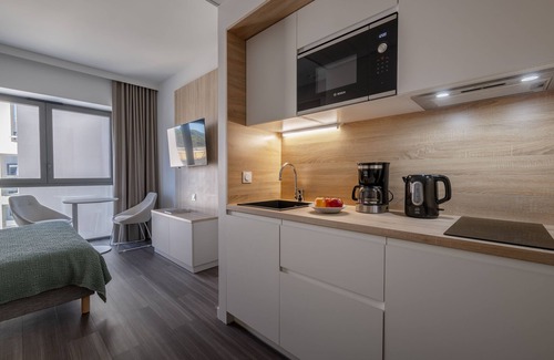 Antibes Apartment | Lagrange Apart'HOTEL Les Jardins d'Olympie