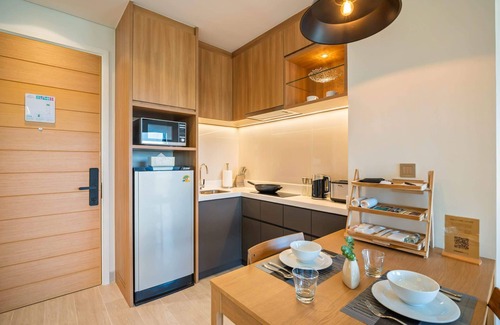 Laguna Condo | Laguna Lakeside Residences 1BR B3 Lake side