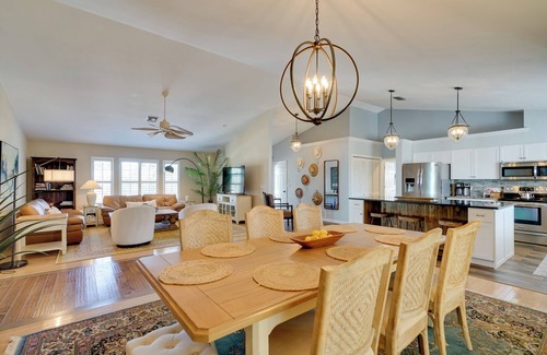 Sanibel House | Laid-Back Luxury: Home w/Pool Near Bowman’s Beach