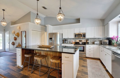 Sanibel House | Laid-Back Luxury: Home w/Pool Near Bowman’s Beach