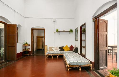 Siddhartha Nagar Villa | Laika Heritage Stay by evaddo