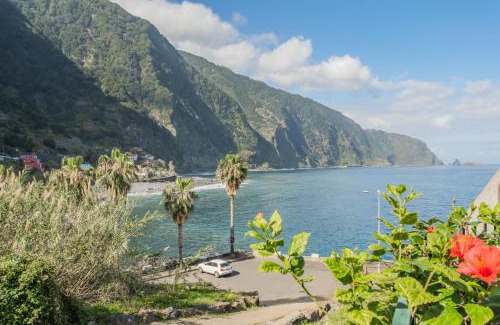 Porto Moniz House | Lajesol