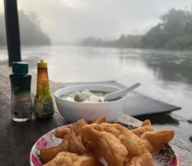 Kanchanaburi Other | Lak view บ้านพักริมน้ำกาญจนบุรี
