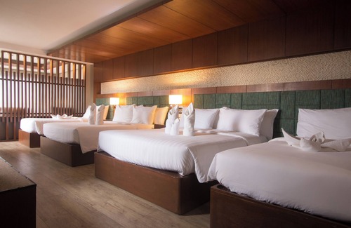 Cadiz City Hotel | Lakawon Island Resort