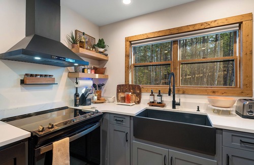Mill Spring House | Lake Adger Open-No Restrictions! Lakefront, Private Dock, Kayaks, HotTub,Firepit