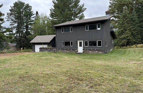 Tomahawk House | Lake Alice Duck Bay Chalet, Atv/Utv Snowmobile Hunting Paradise!