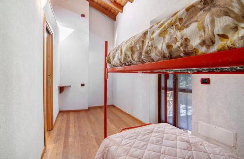 Cosio Valtellino House | Lake and Mountain Holiday
