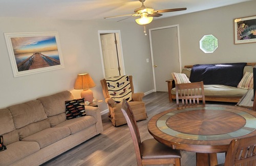 Mineral House | Lake Anna House in Lake Access Community with beach,pavillion& launches.