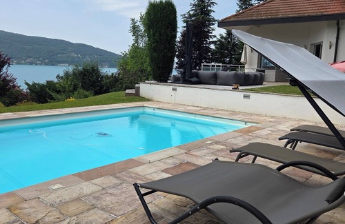 Veyrier-du-Lac Villa | Lake Annecy magnificent new villa standing in front of the lake with stunning vi