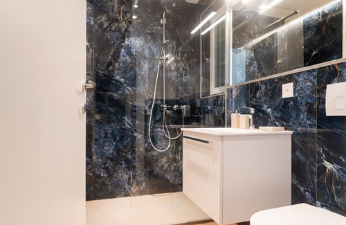 Brissago Apartment | Lake Blues