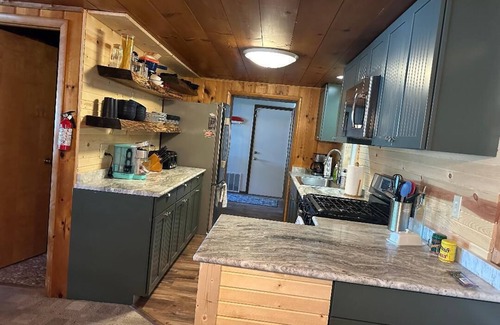 Gaylord Cabin | Lake Cabin in Gaylord MI. Minutes from the snowmobile trail!