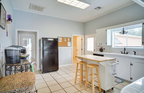 Lake Charles House | Lake Charles Vacation Rental - Walk to the Lake!
