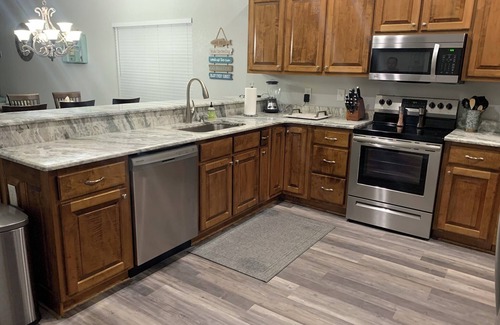 Hiawassee Condo | Lake Chatuge Getaway! Walk to The Ridges Resort & Marina + Restaurants!