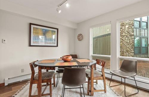 Dillon Apartment | Lake Cliffe A101 by Great Western Lodging