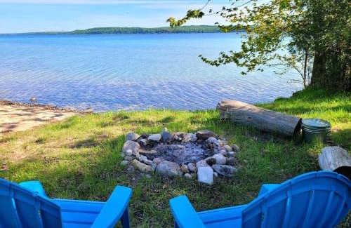 Lake Township House | Lake Escape - Private Lakefront With Kayaks!