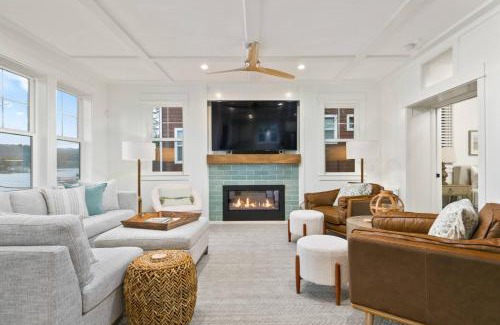 Lincoln City House | Lake Escape