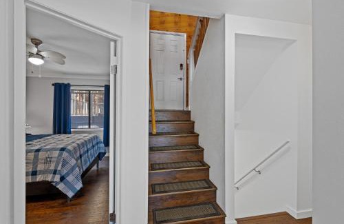 Clear Lake House | Lake front 4 bed rooms