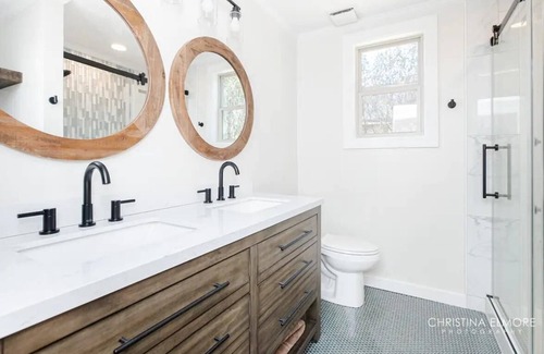 Kathleen House | Lake Front Cottage | Family Friendly | Spacious