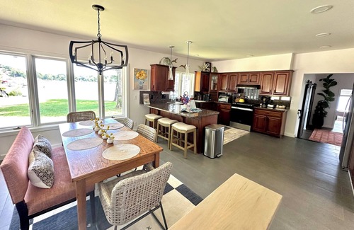 Paw Paw Lake House | Lake front estate on Paw Paw Lake in Watervliet, Michigan.