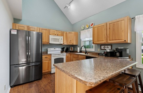 Paw Paw Lake House | Lake Front, Hot Tub, Game Room, Kayak/SUPs, Firepit, Private, Pet Friendly