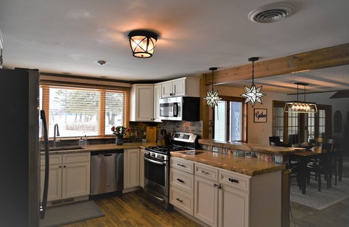 Boyne City House | Lake Front, Lake Charlevoix, Large Park like setting.