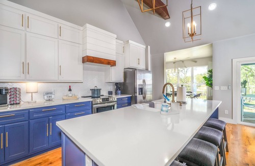 Afton House | Lake Front Monkey Island Paradise