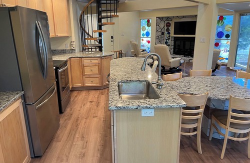 Lake Ozark Villa | LAKE FRONT Swim off private Deck" WOW" ELEGANT in Heart Of Lake Of OZARKS