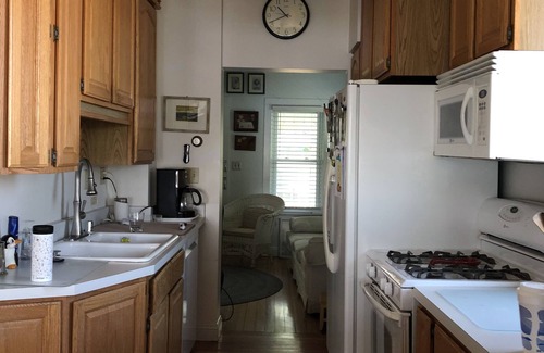 Glenwood Springs House | Lake Geneva Waterfront, beautiful family cottage in Glenwood Springs. Fontana