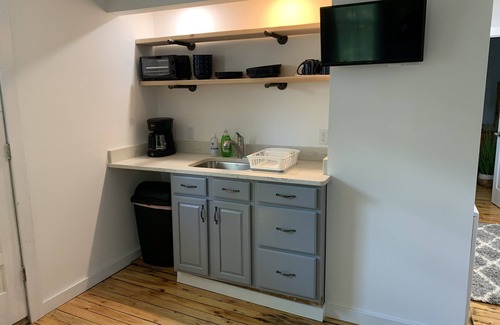 Lake George Apartment | Lake George Great Location with Lake Access