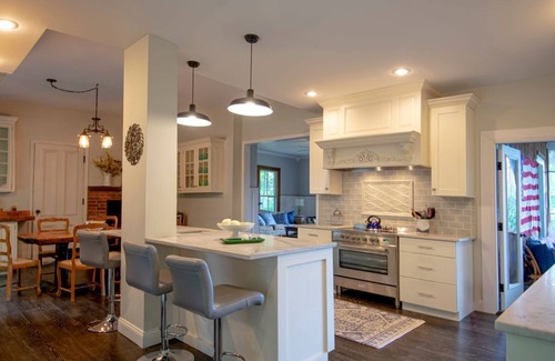 Lake George House | Lake George~ Walk to Village and Beaches ~Beautiful Lake Views~Huge