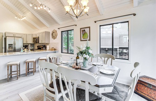Big Canoe House | Lake & Golf Course Views: Big Canoe Home w/Deck!
