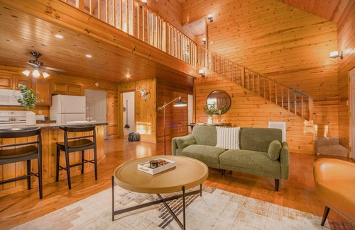 Higden Cabin | Lake Haven - Cozy Cabin Steps to the Lake
