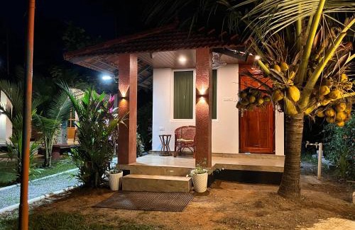 Chirayinkil House | Lake Homes