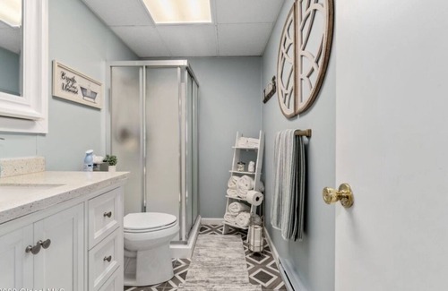 Corinth House | Lake House Getaway! nSaratoga Co.