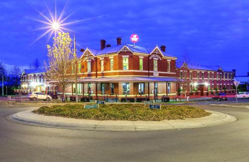 Ballarat Hotel | Lake Inn - Ballarat