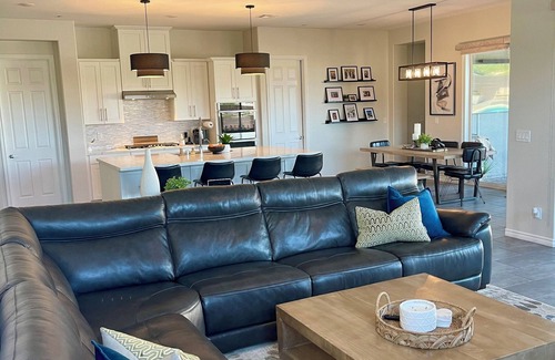 Lake Las Vegas House | Lake Las Vegas paradise in your own backyard!