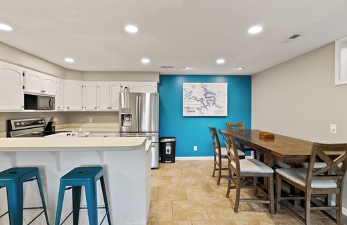 Gravois Mills House | Lake Lovers Getaway! Golf, Fishing, Water-Sports.Lake Life!