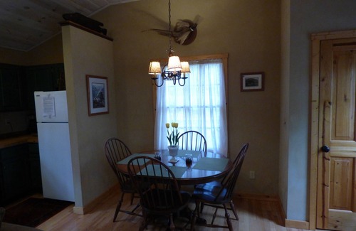 Lake Lure Cottage | Lake Lure Rental: Romantic Lake Getaway