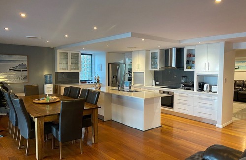Arcadia Vale House | Lake Macquarie Waterfront Home with jetty