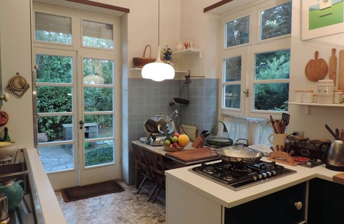 Reno Villa | Lake/Mountain Views Terrace Garden Woods. Spacious rooms, High windows, Lift