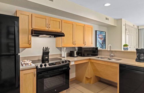 Osage Beach Resort | Lake of the Ozarks: 2BR Condo at Lakeside Resort w/WiFi, Pool & Watersports