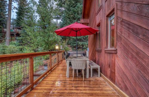Lake Forest House | Lake of the Sky at Dollar Point - Stunning 4BR,4BA w Lake Views, Hot Tub and Pet-friendly