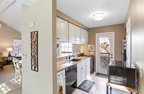 Osage Beach House | Lake Ozark Chalet Sum