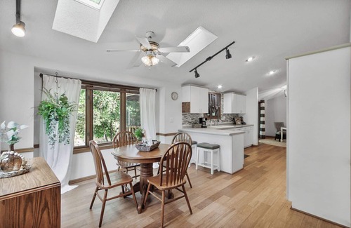 Montello House | Lake Puckaway Retreat