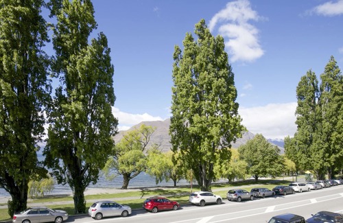 Queenstown Cottage | Lake Residence - Queenstown Holiday Apartment
