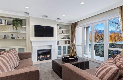 Queenstown Cottage | Lake Residence - Queenstown Holiday Apartment