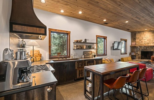 Durango - Purgatory House | Lake Side, Cozy Retreat, Fireplace!