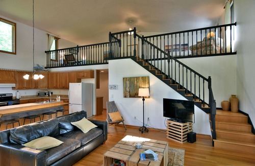 Herbster House | Lake Superior Beach Haven with Large LakeHouse