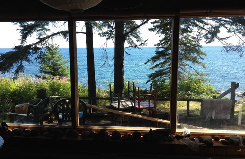 Lutsen Cabin | Lake Superior Cabin W/Private, Walkable Solid Rock Shoreline