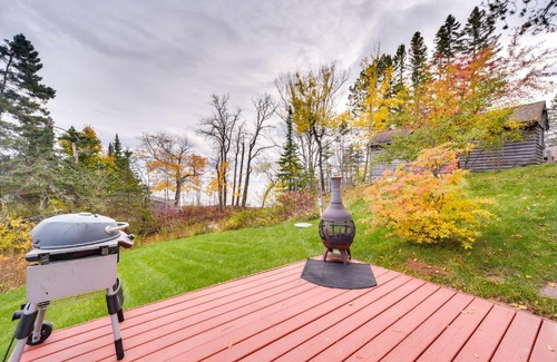 North Shore Apartment | Lake Superior Getaway - Walk to Water!